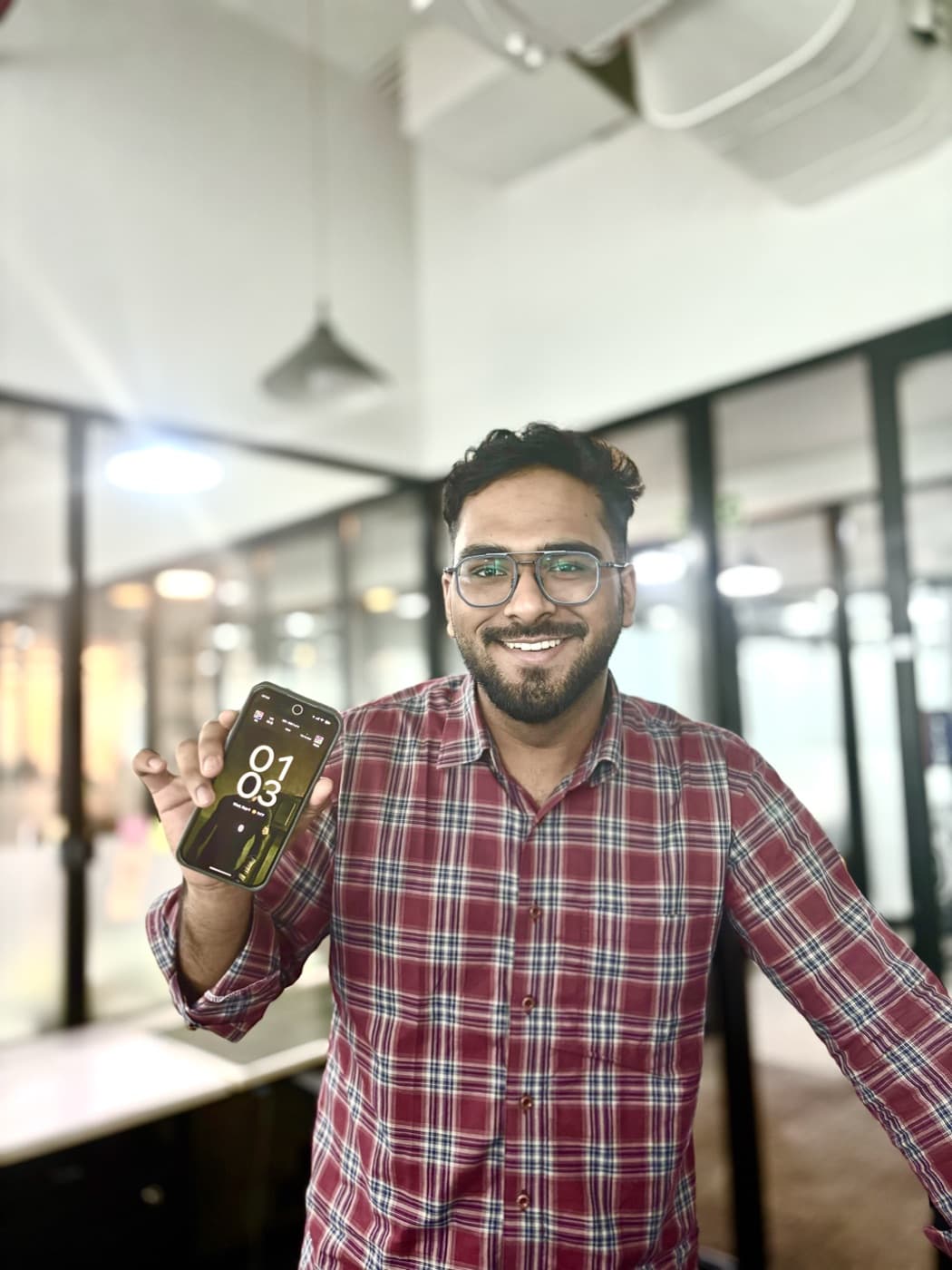 Ankit Kumar: Great experience! My iPhone 12 screen was repaired quickly, the display quality is great, and the phone works perfectly now.